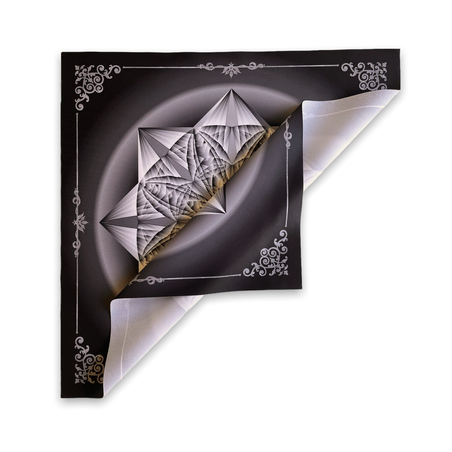 Lenormand & Tarot Cloth / Black-Silver Line Hypnotic