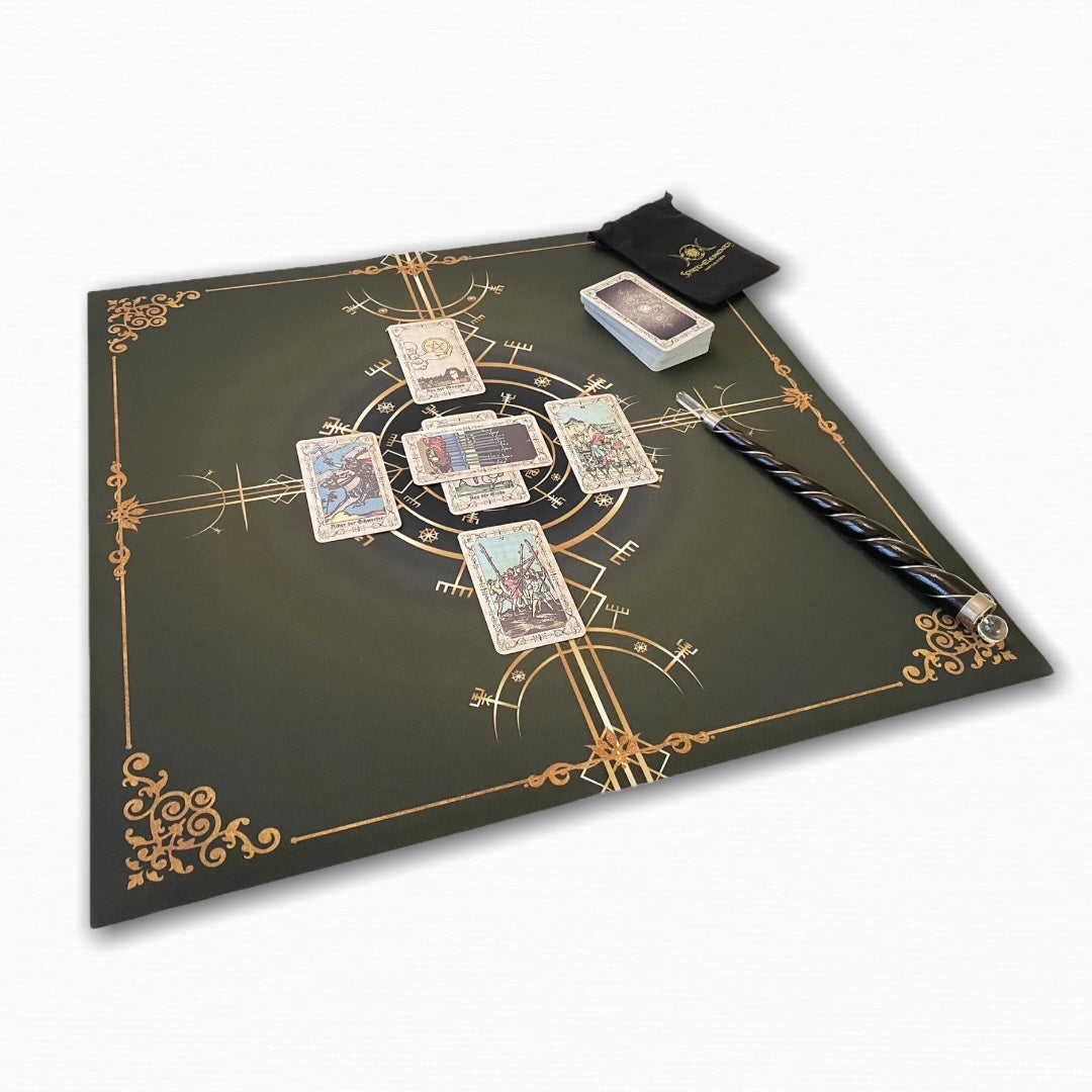 Lenormand / Tarot en tissu, mysticisme celtique / Article de seconde main