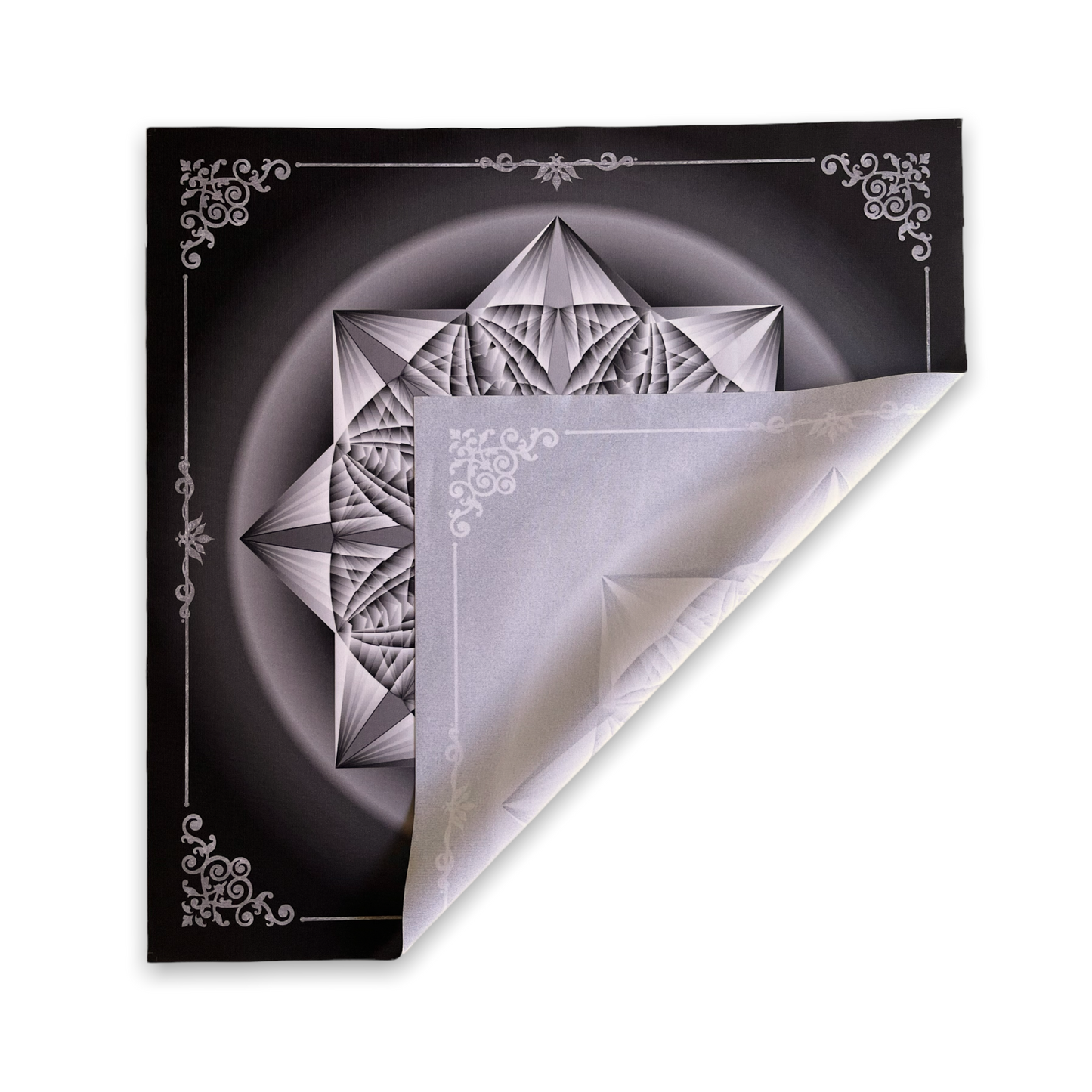 Lenormand & Tarot Cloth / Black-Silver Line Hypnotic