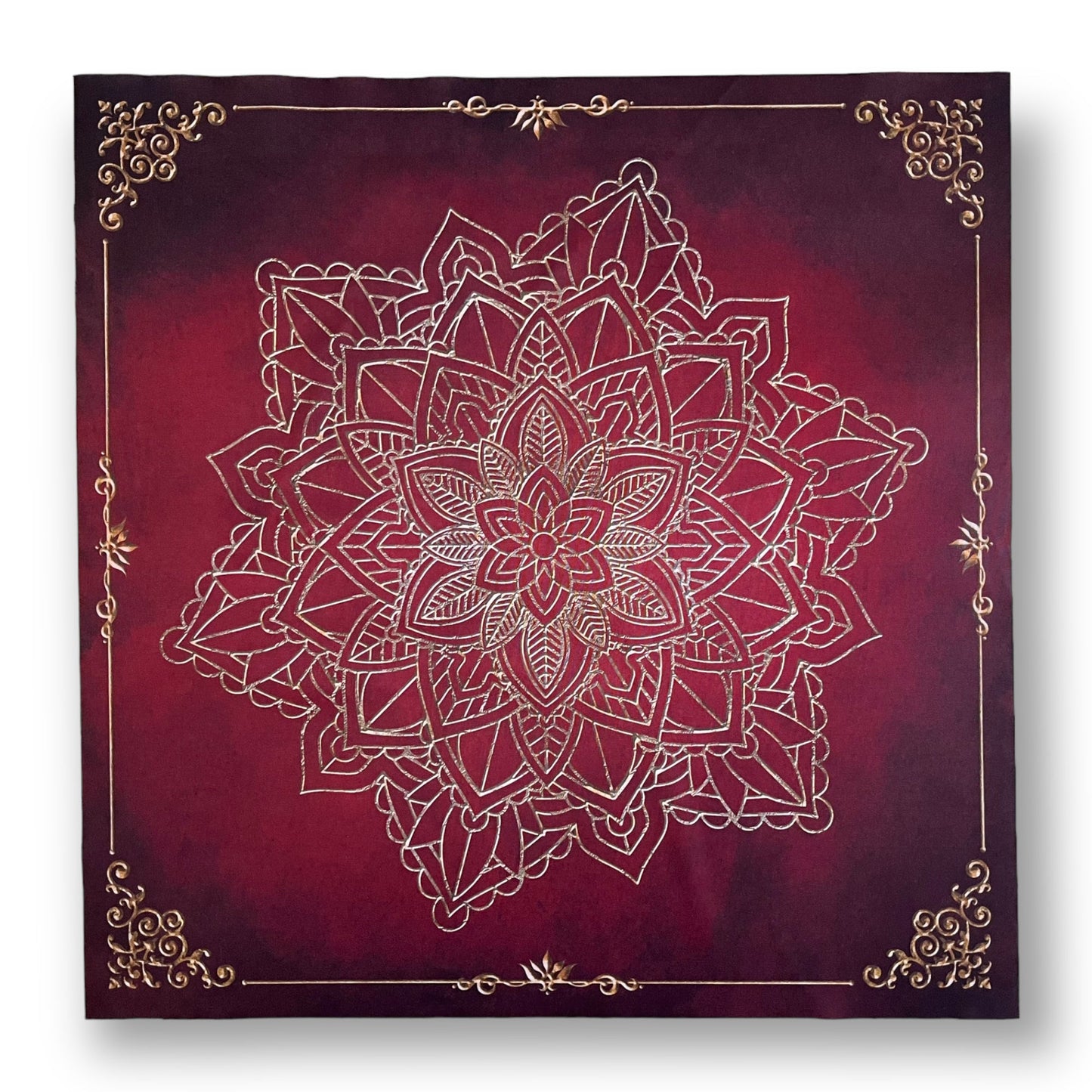 Tissu de tarot / Éléments de mandala dorés rouges antiques