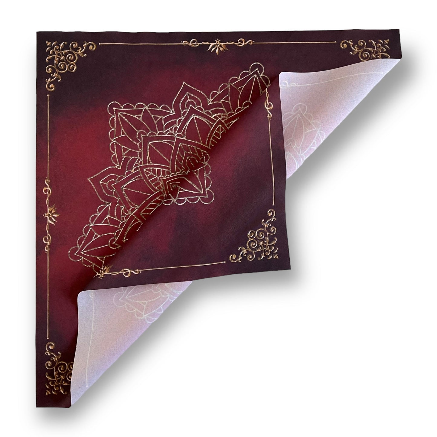 Tissu de tarot / Éléments de mandala dorés rouges antiques