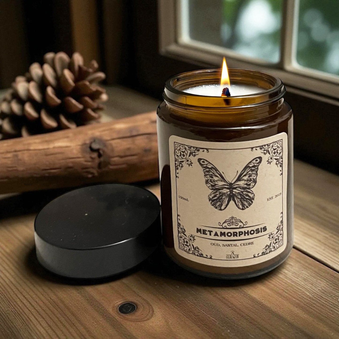 Magische Kerze Metamorphosis – Duft Oud, Sandelholz & Zeder